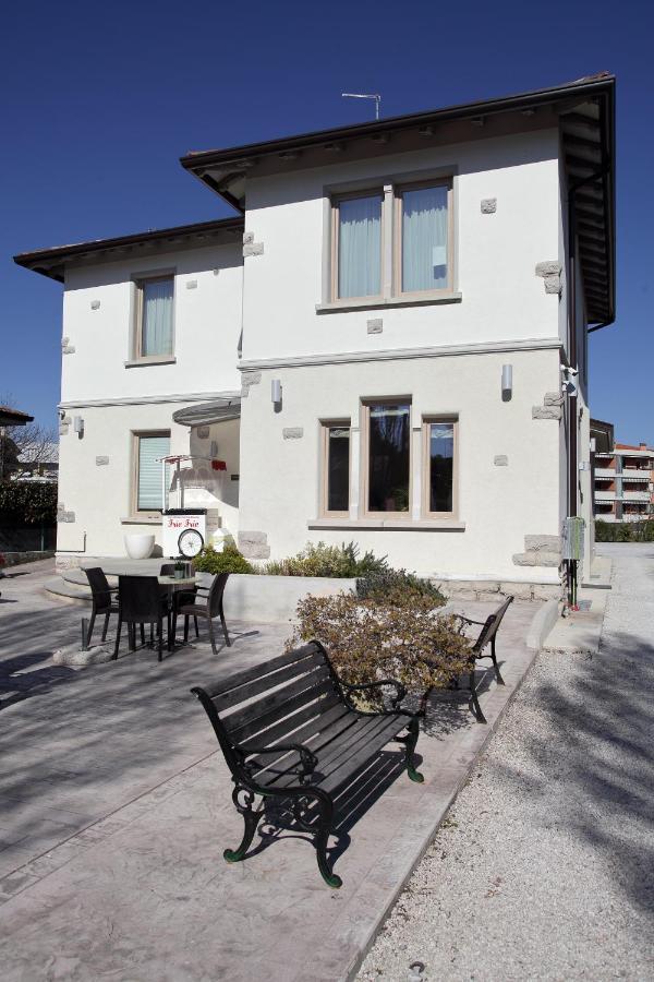 Residence Villa Frio Frio Ronchi dei Legionari Kültér fotó